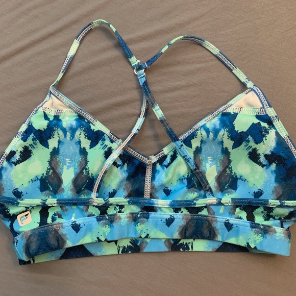 Fabletics sports bra with strappy back (XS) - Picture 2 of 4